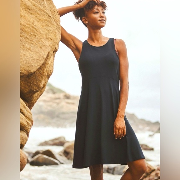 Athleta Santorini Thera Dress Women’s Black Athleisure Activewear Womens Sz S - Picture 1 of 13
